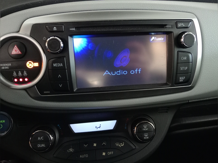 Toyota Yaris  foto 6